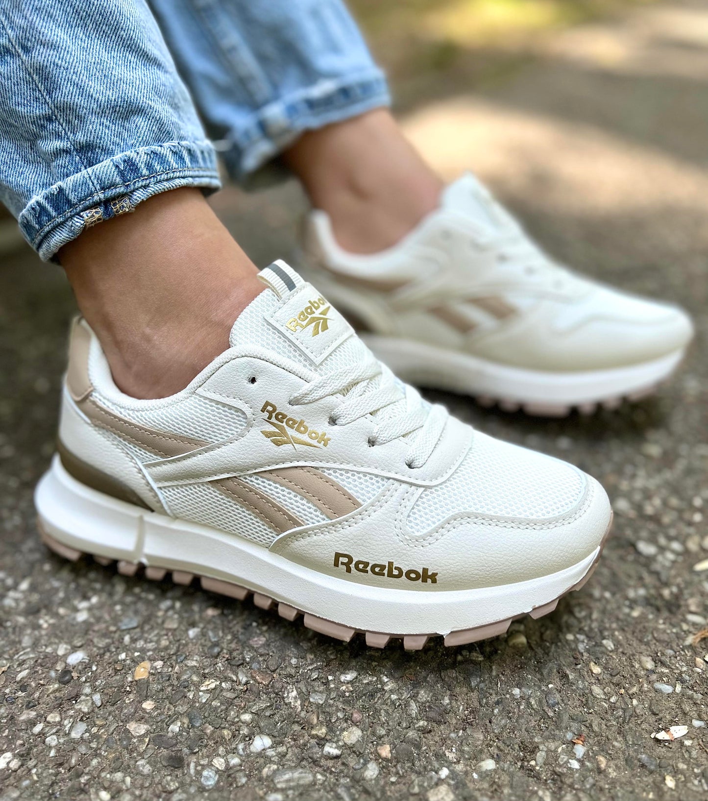 2.Încalțăminte Dama Sport Beige/COD 33